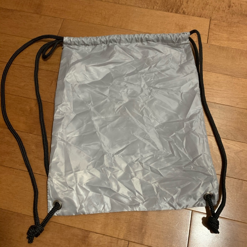 Hunter Nylon Drawstring Bag - Picture 3 of 3